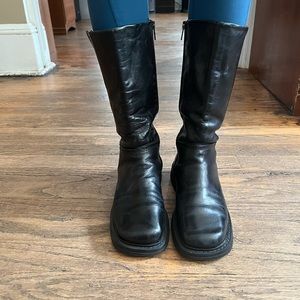 Black high boots size 37 for woman